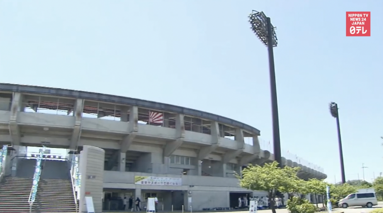 Taxpayers question pricey ballpark lights