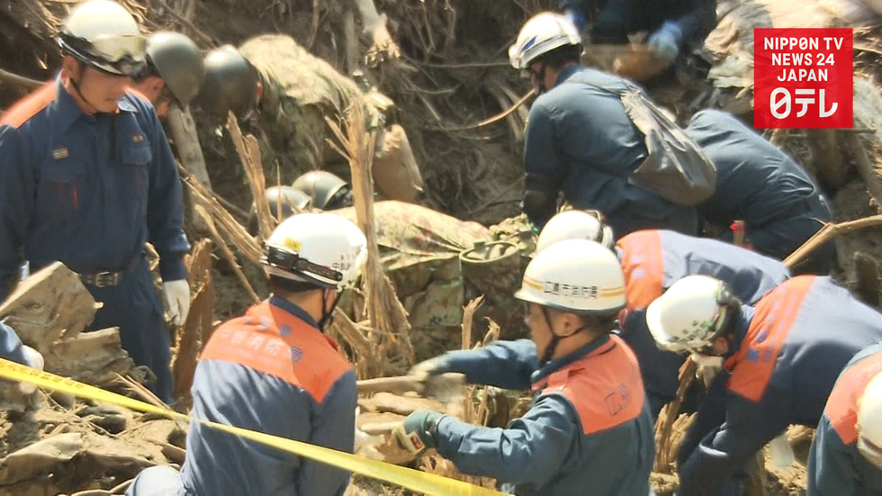 Hundreds of landslides in Hiroshima hamper recovery