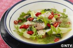 もこみち流　ベトナム風　豚バラと小松菜のスープ