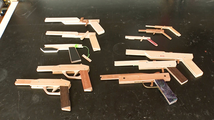 僕の大切な輪ゴム鉄砲！バン！バン！ ザ！スペシャリスト！DASH！ ～巨大ゴム鉄砲～｜ザ！鉄腕！DASH