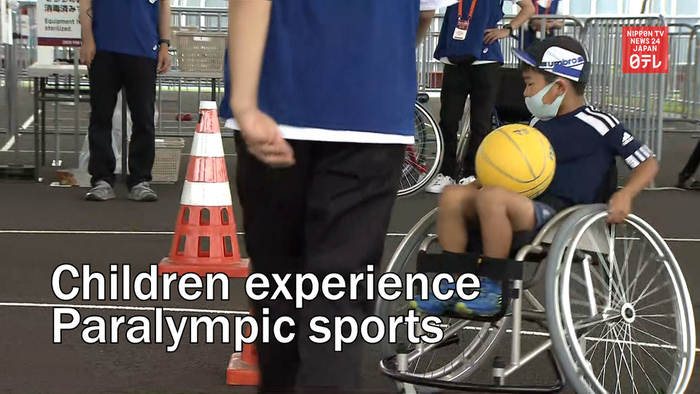 Children experience Paralympic sports