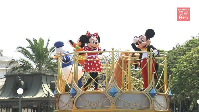Tokyo Disneyland and DisneySea reopen