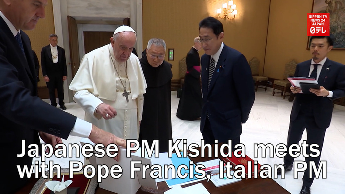 Japanese PM Kishida meets with Pope Francis, Italian PM