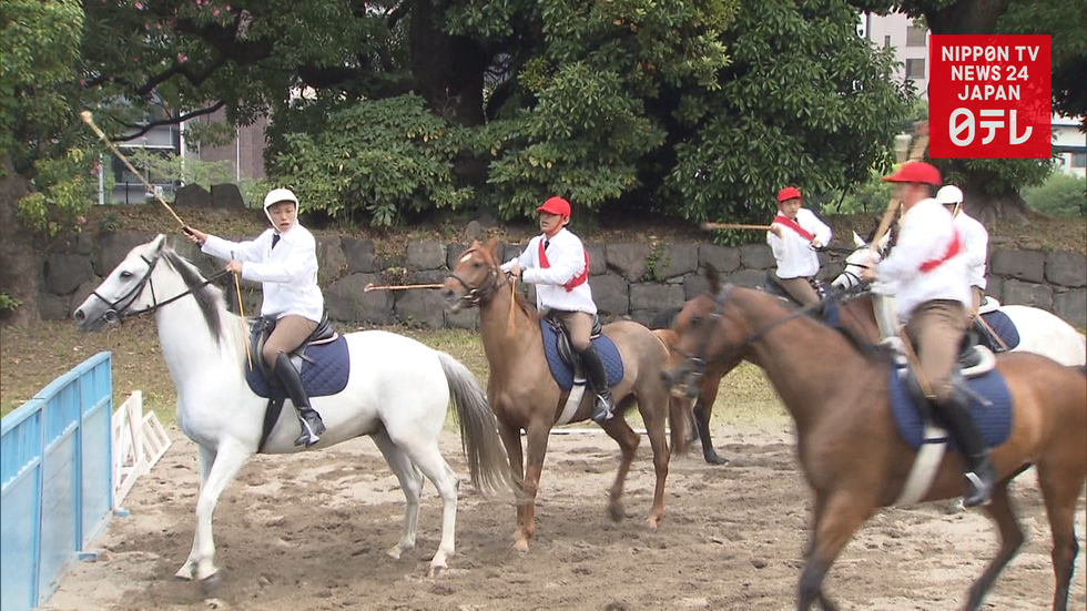 Imperial Family enjoys ancient equine sport dakyu