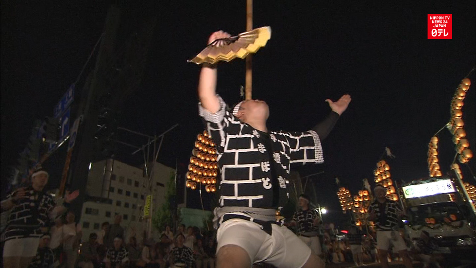 Kanto Festival lights up Akita Prefecture