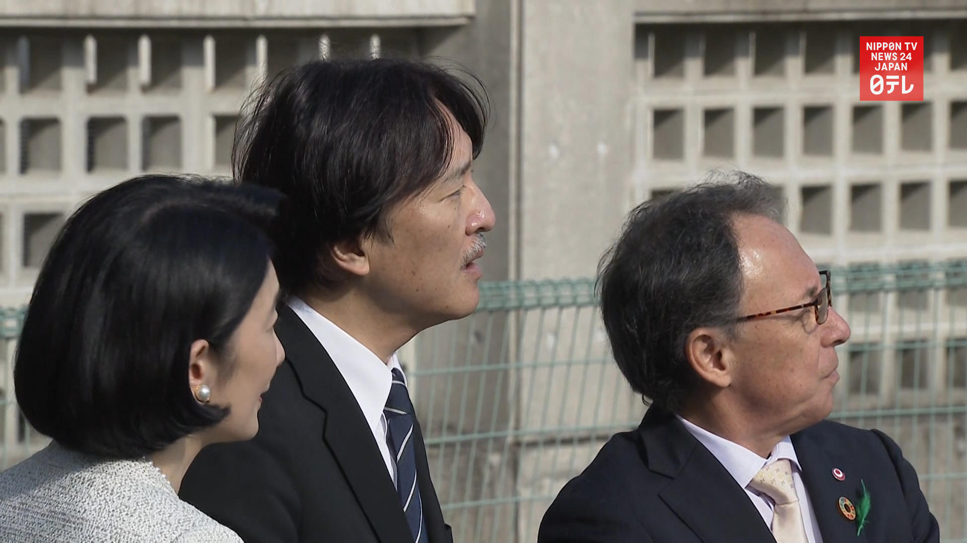 Crown Prince Fumihito visits Shuri Castle