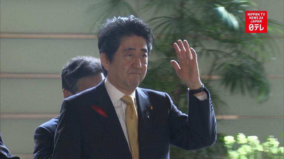 Japan mulls reduced sales tax rate