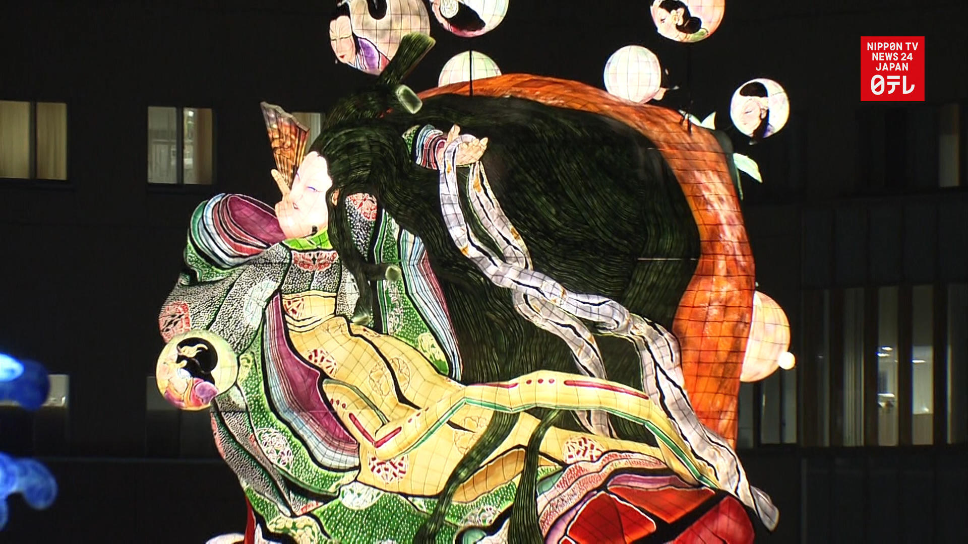 Giant Princess Kaguya float