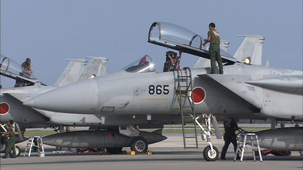 Japan to OK female fighter pilots