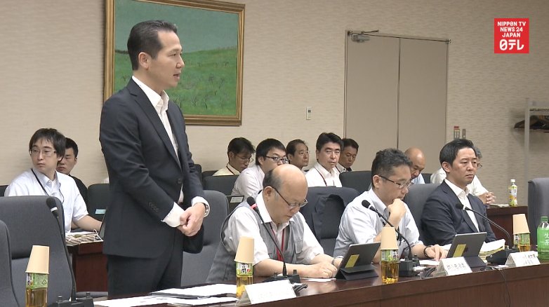 Store nuke waste under seabed: officials