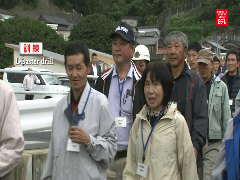 Ikata residents drill for disaster