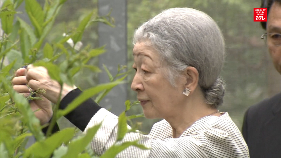 Empress starts annual silk cultivation