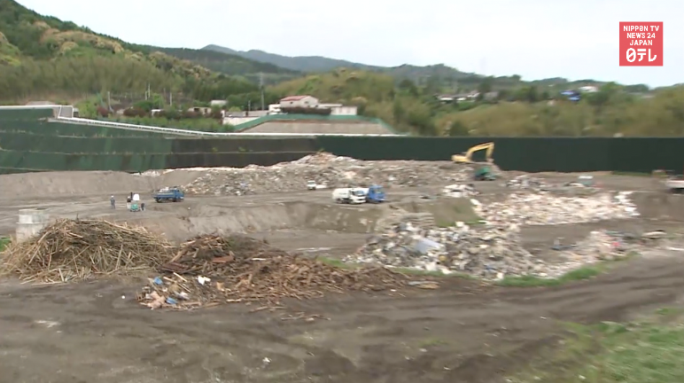 Quake debris burdens Kumamoto 