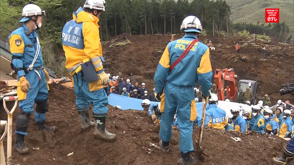 Search for quake survivors continues