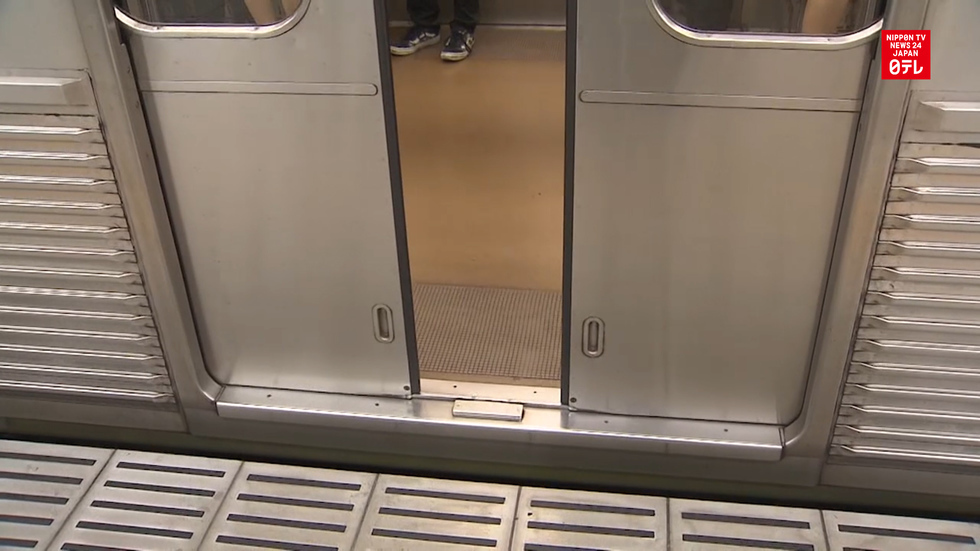 Subway leaves station with stroller stuck in doors