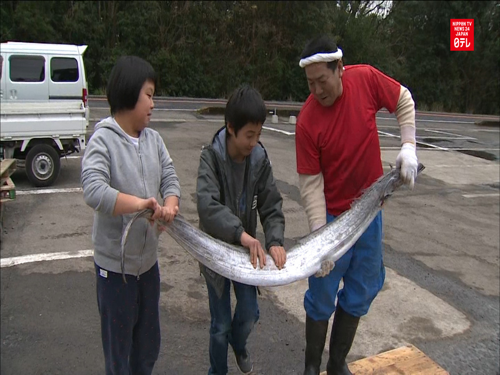 Monstrous fish surprises fishermen