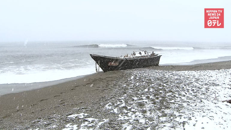 2 bodies, boats wash ashore 