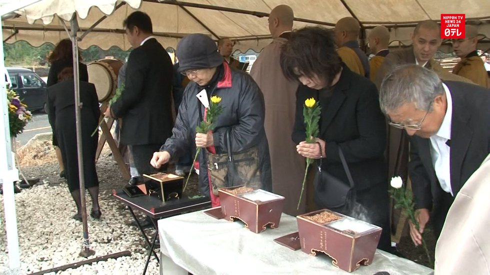 150 attend Izu-Oshima memorial