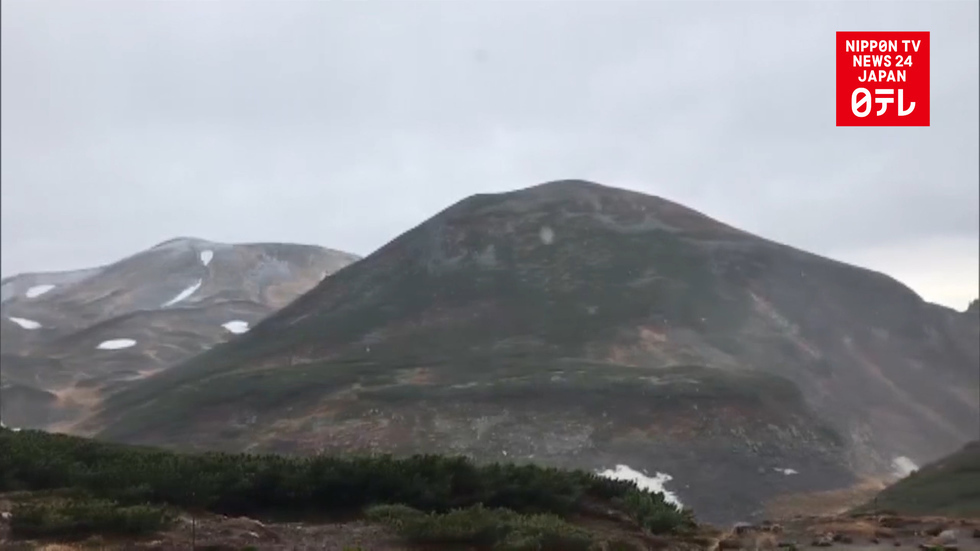 First snow falls in Hokkaido