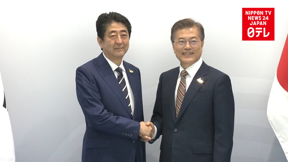 Abe and Moon agree to put pressure on North Korea