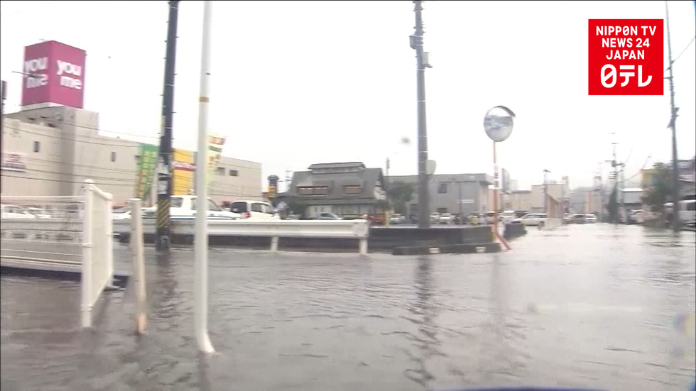 Record rain drowns man in Hiroshima