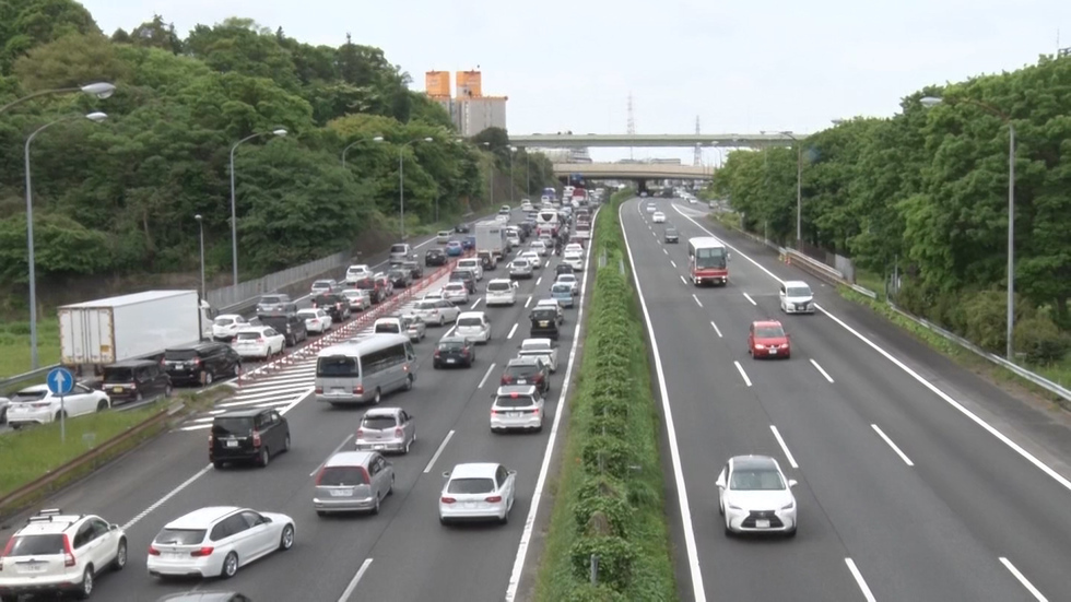 25-mile Golden Week traffic backup expected