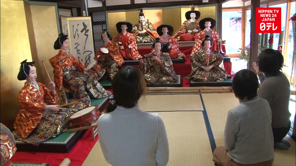 Life-size dolls exhibited ahead of Girls' Festival