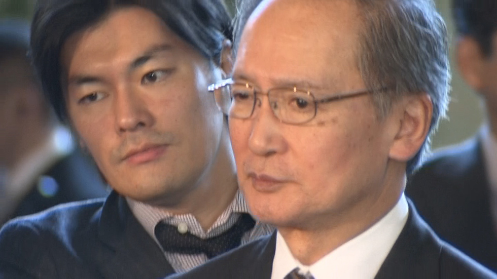 Diplomats recalled from South Korea meet Abe