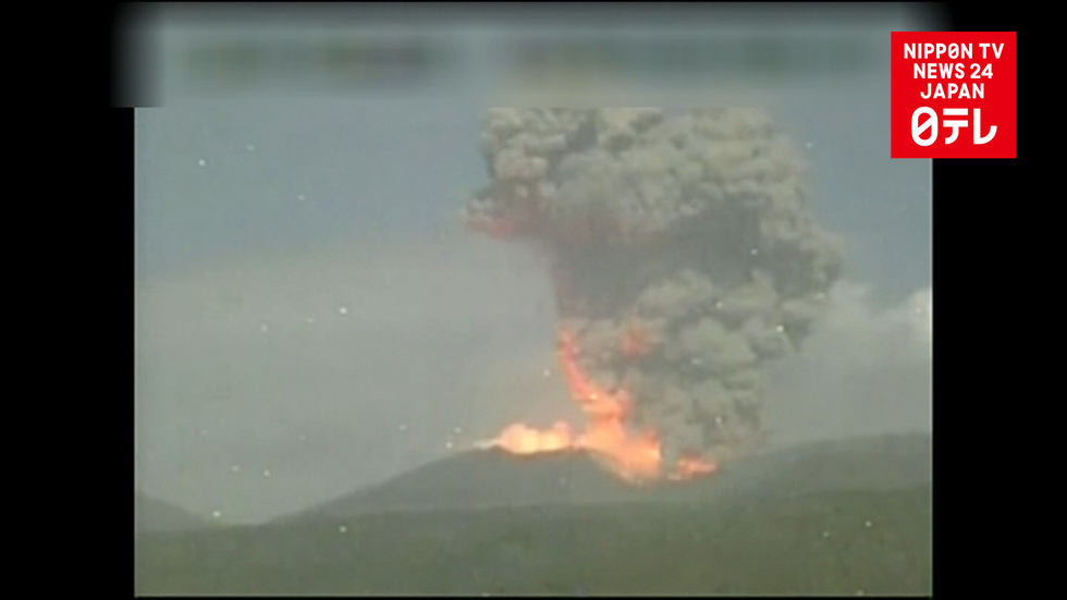 Mt. Shinmoe in southwest Japan erupts