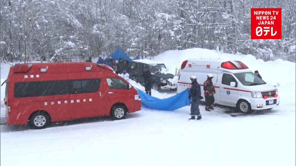 Deadly blizzard kills rescuer in Hokkaido