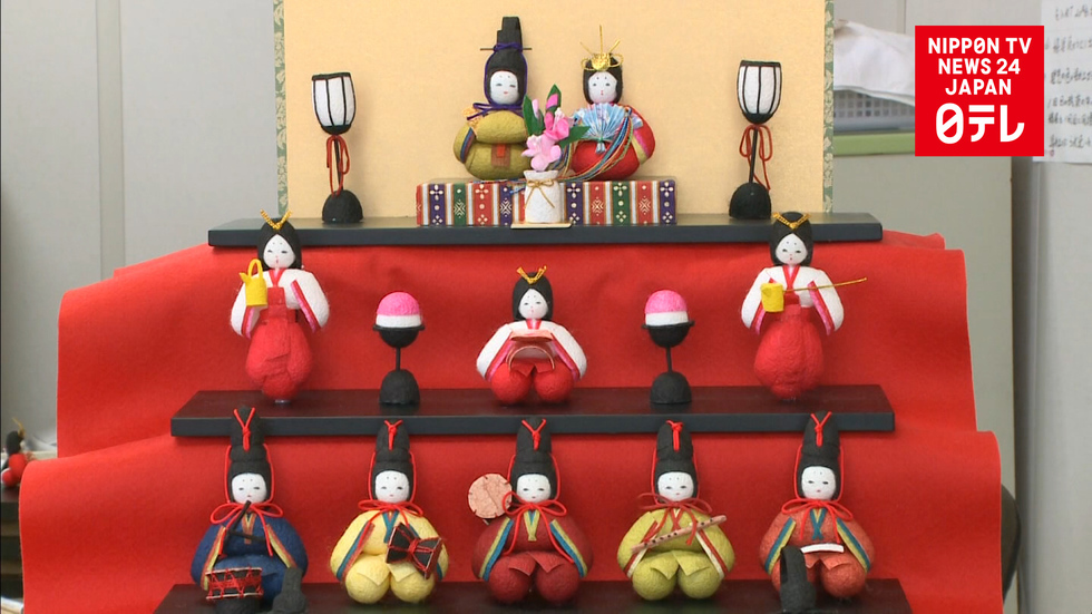 Cocoon doll production in full swing for Girls' Day