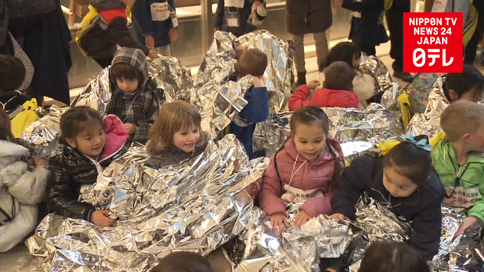 Quake drill for foreigners held in Tokyo