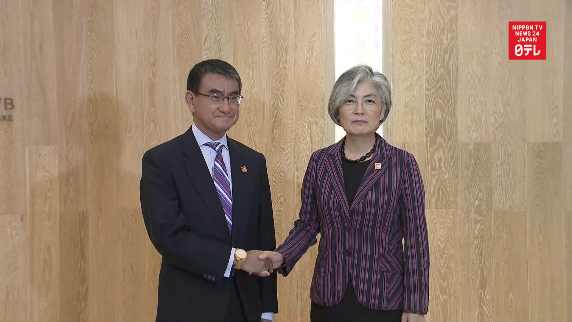 Japan, S. Korea remain apart after talks