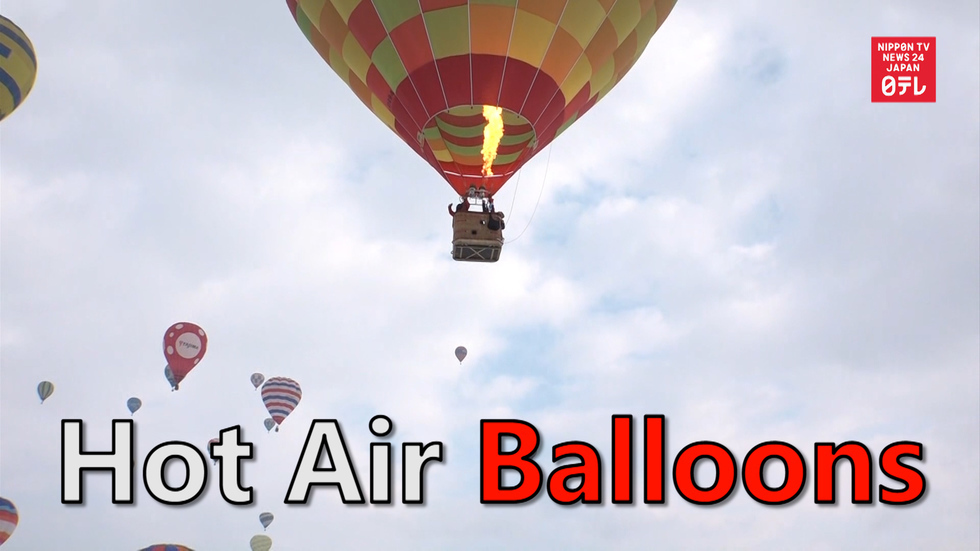 Hot air balloons brighten up Niigata