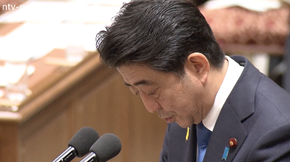 Abe apologizes for freedom of press controversy