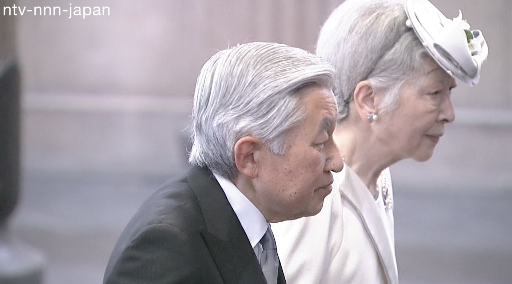 Imperial Couple visits Tokyo memorial