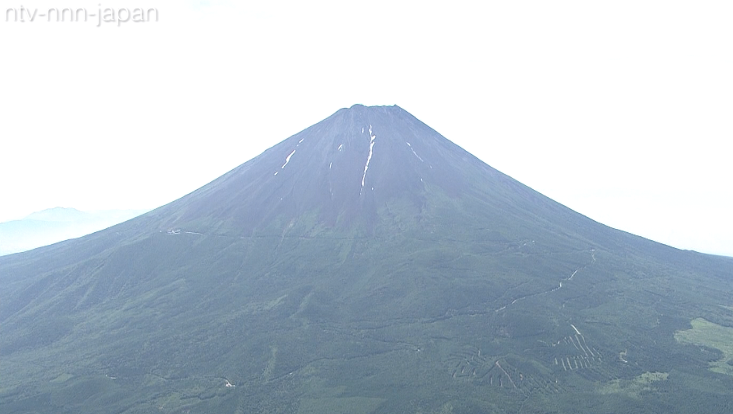Mt. Fuji train mooted to improve air quality