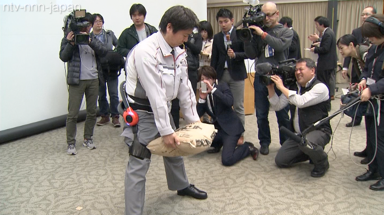 Robot suit for aging construction workers