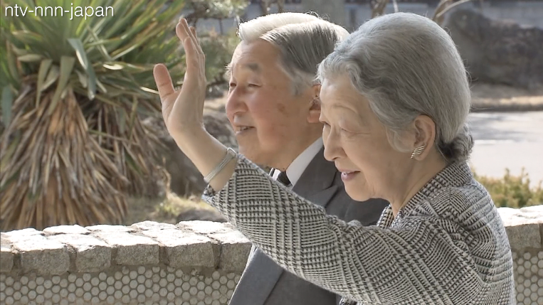 Imperial Couple visits tsunami-hit plant