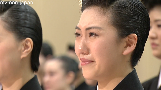 New Takarazuka graduates celebrate