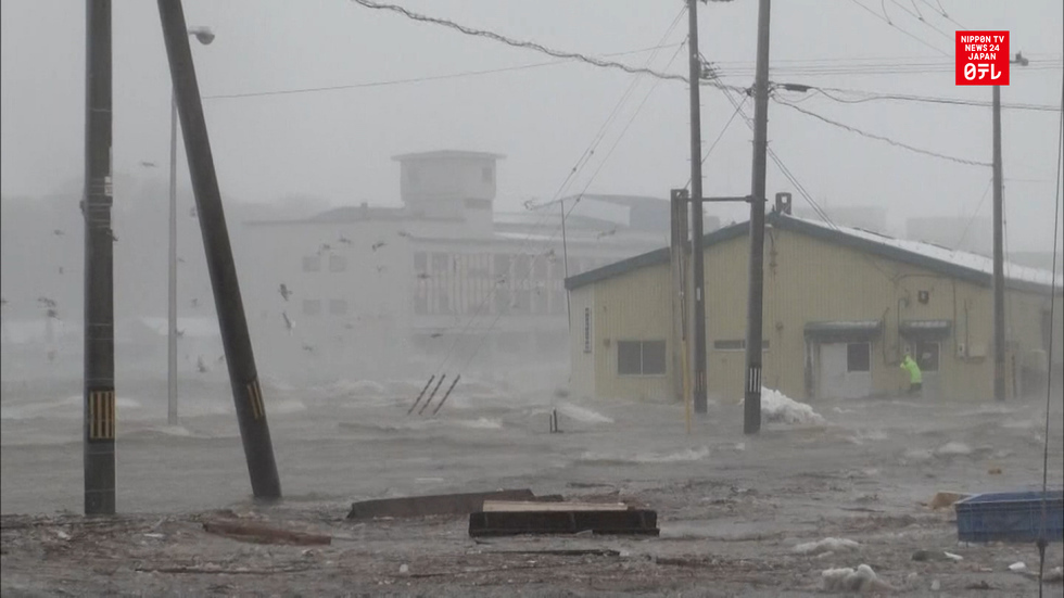 Typhoon Choi-wan slams Hokkaido