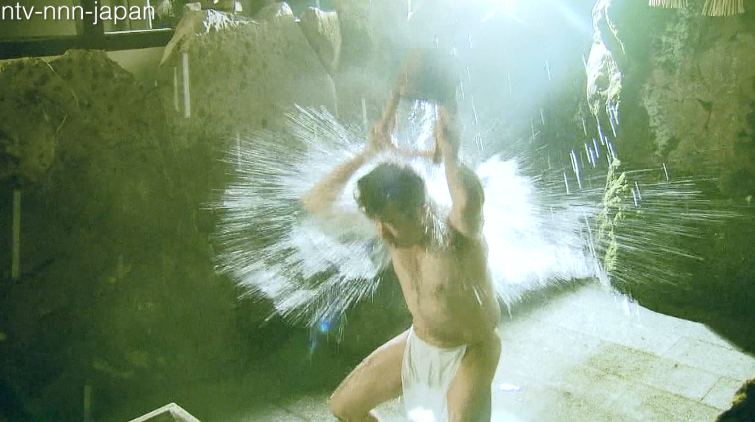 Ice bucket challenge, the traditional way