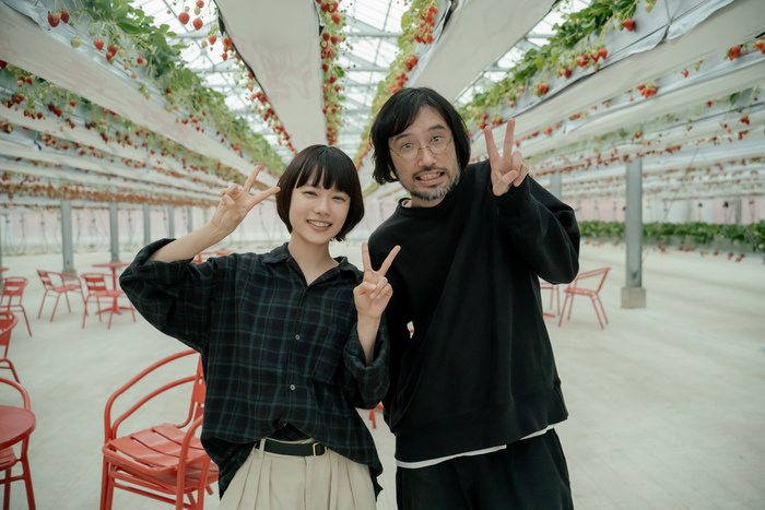 冬のなんかさ、春のなんかね」杉咲花が涙と笑顔のクランクアップ「人生 冬のなんかさ、春のなんかね」杉咲花が涙と笑顔のクランクアップ「人生