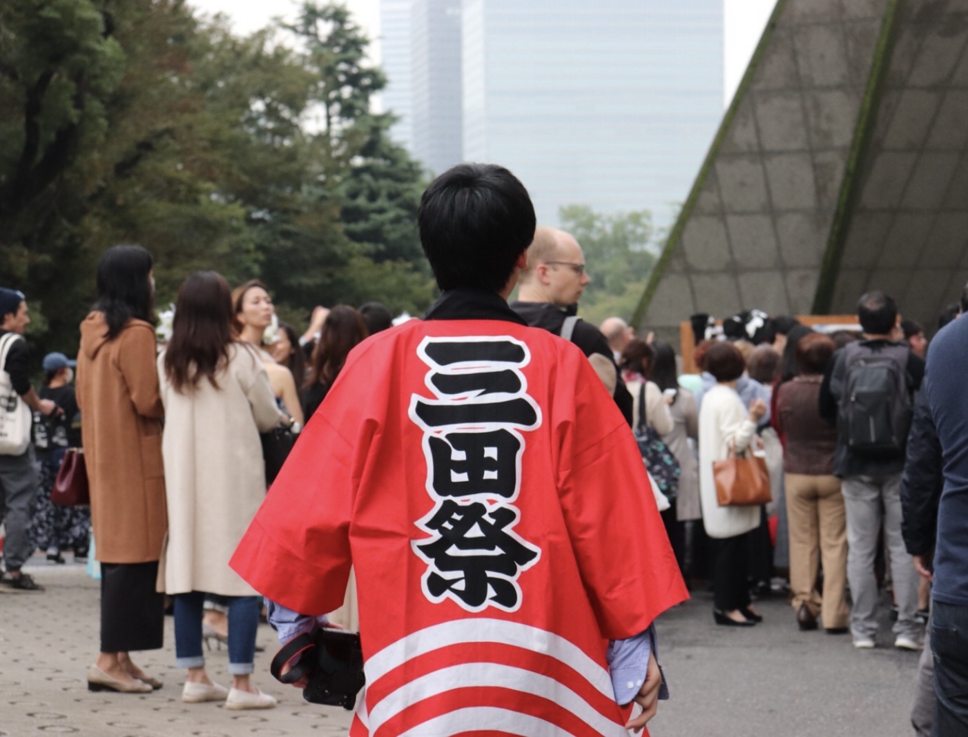 学園祭実行委員としての背中。