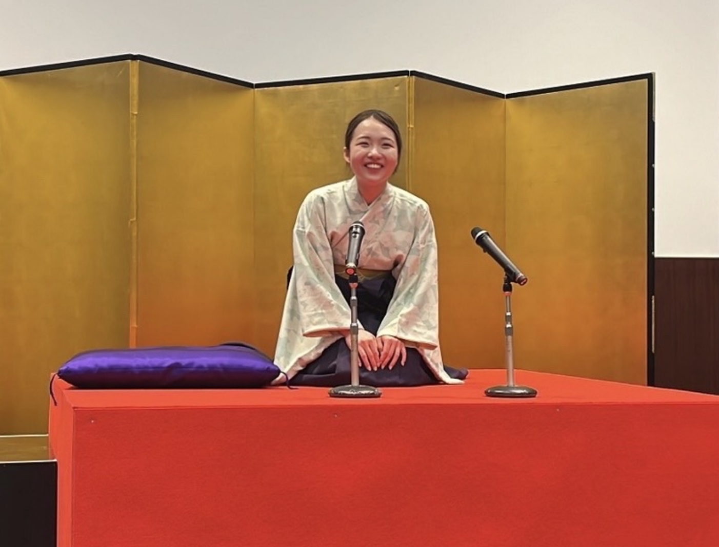 内定者時代の課題では、皆の前で実際に落語を披露させていただきました！