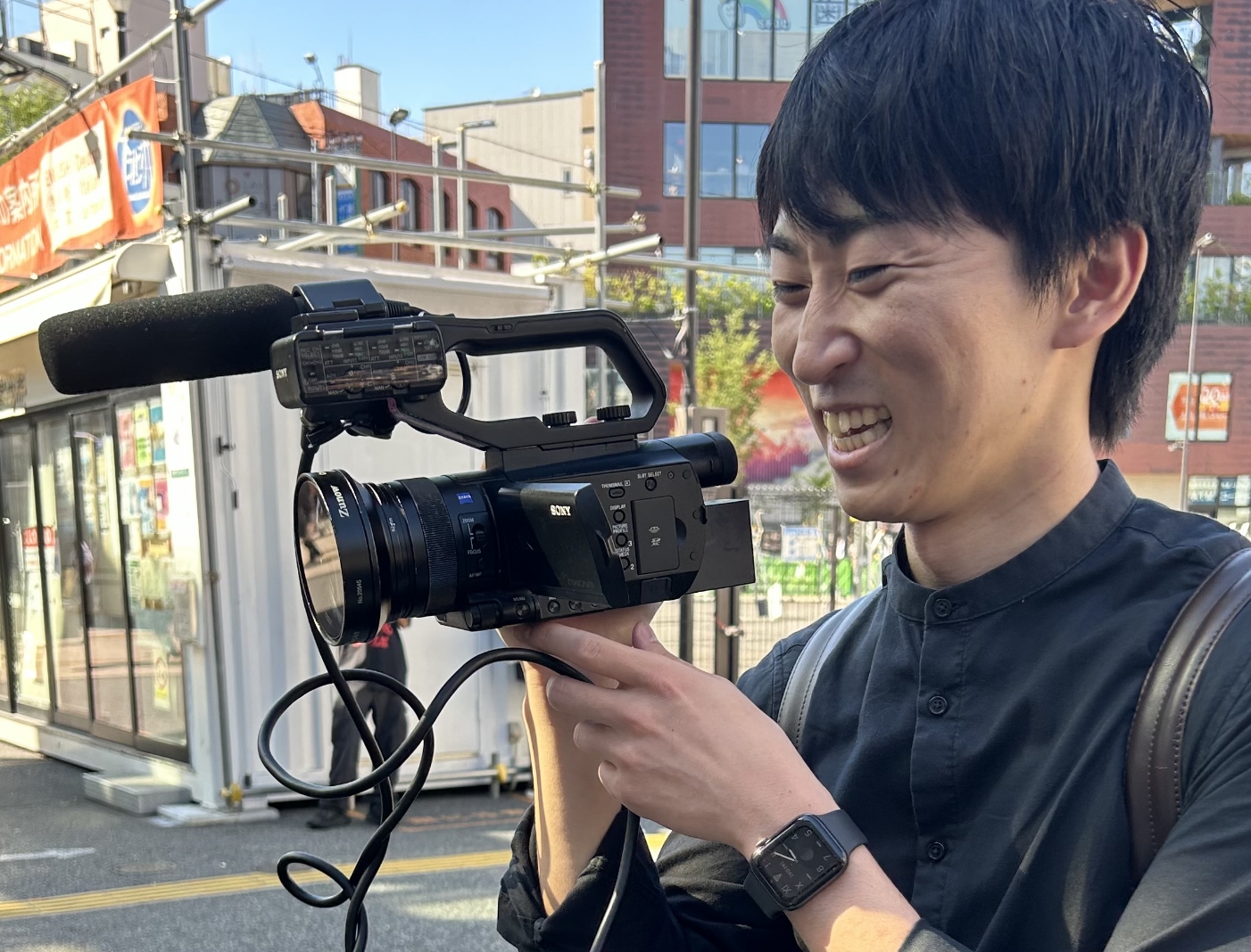 研修中の新人ですがカメラを持たせていただきました。笑いすぎて、カメラがブレることも多々ありました。アウトドア派に変わるくらいの素敵な出会いに感謝です。