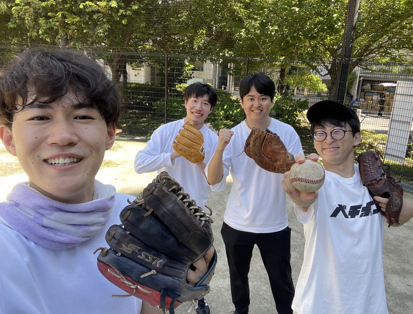 出社前に同期とキャッチボール！朝からリフレッシュしました。