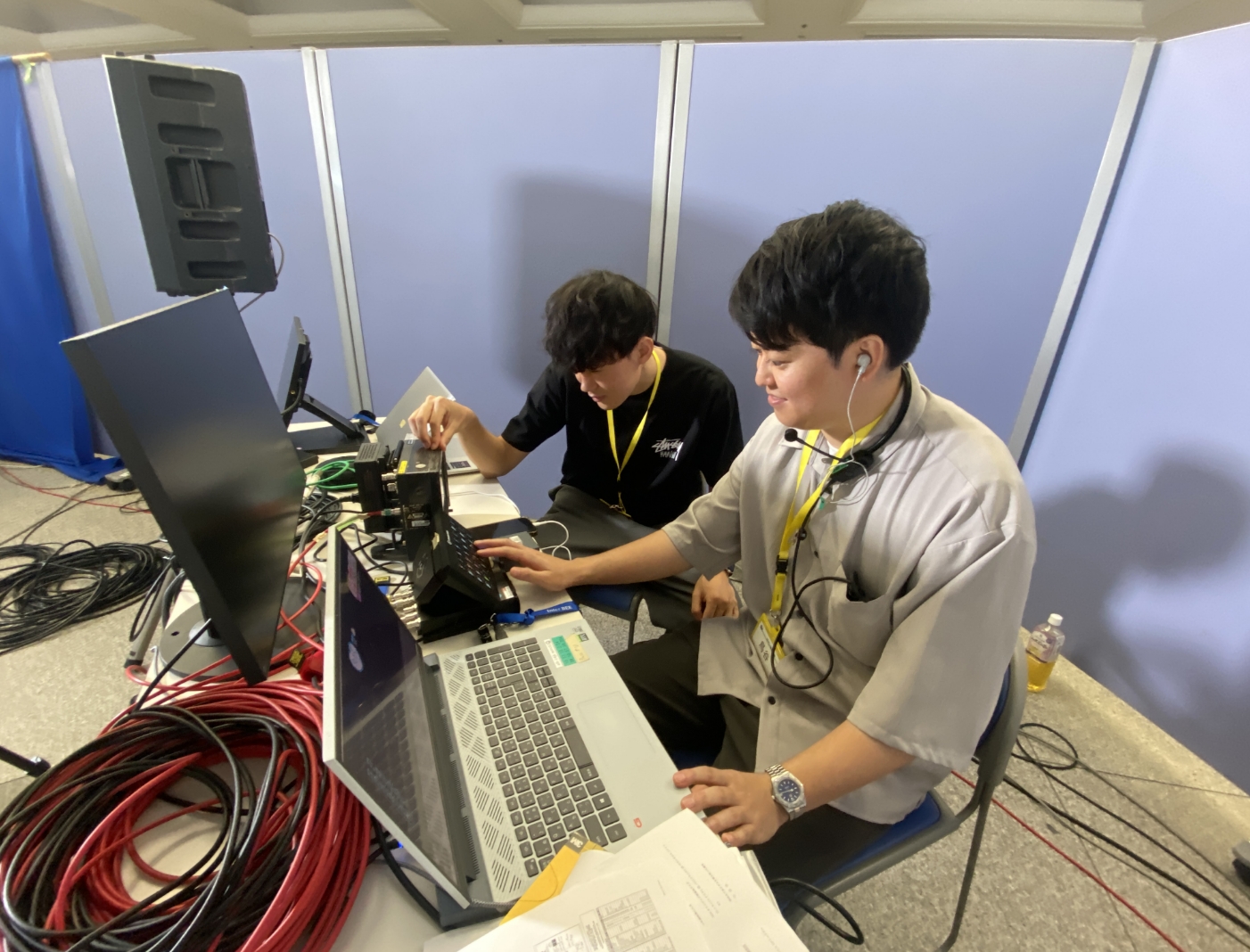 研修班が一緒だった同期と同じ部署で働くことに！現在も二人で切磋琢磨してます！