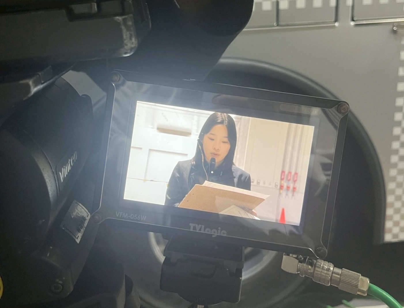 放送されないとわかっていてもカメラを向けられると緊張します