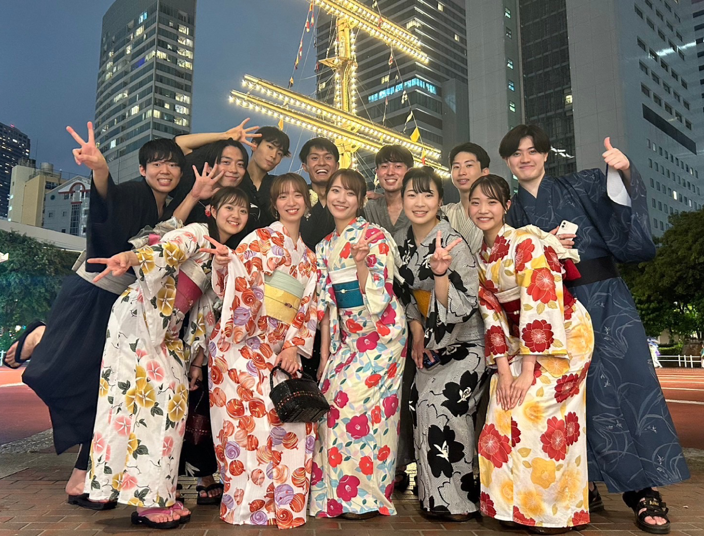 学生最後の夏休みは同期と納涼船へ